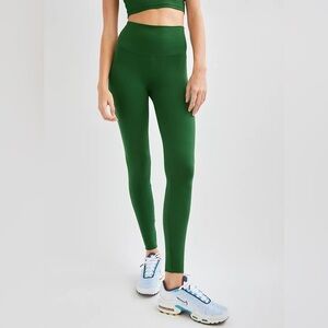 TNA Leggings in Size M